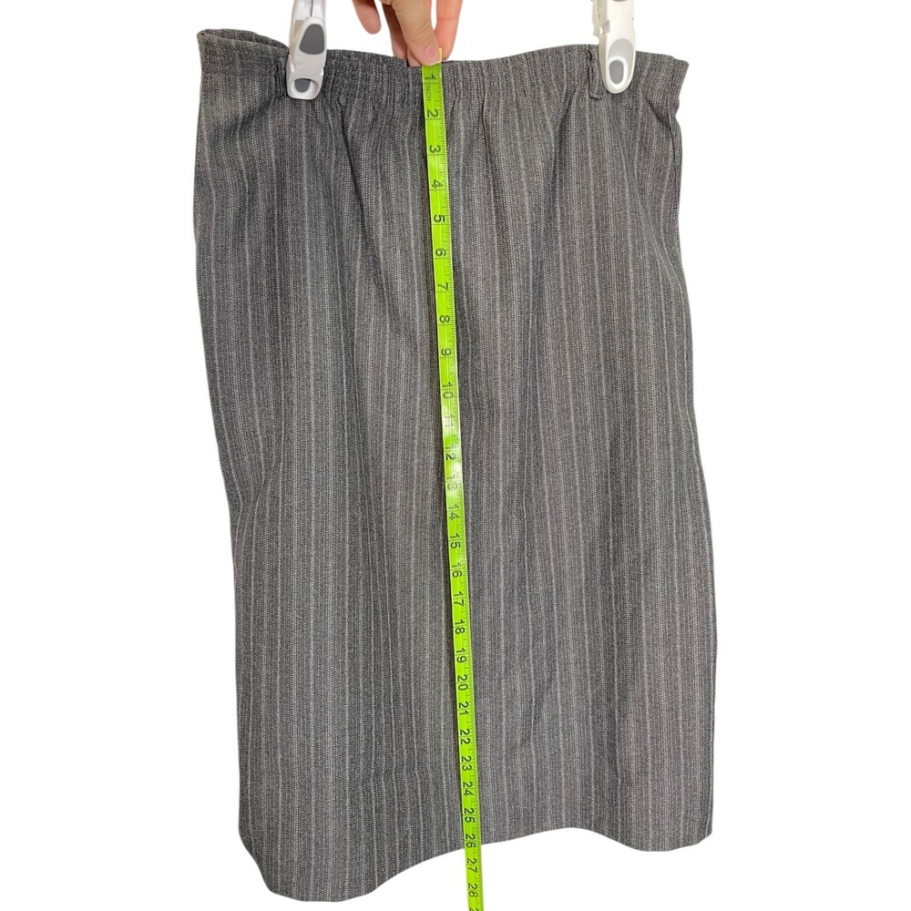 Alfred Dunner 10 Grey‎ Pinstripe Midi Skirt Elastic Waist Pockets Officecore 90s